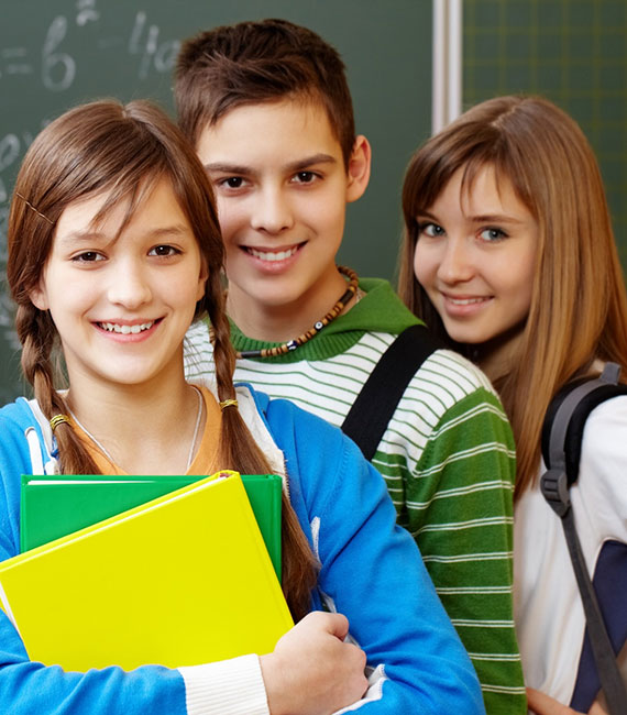 smiling-students-with-backpacks